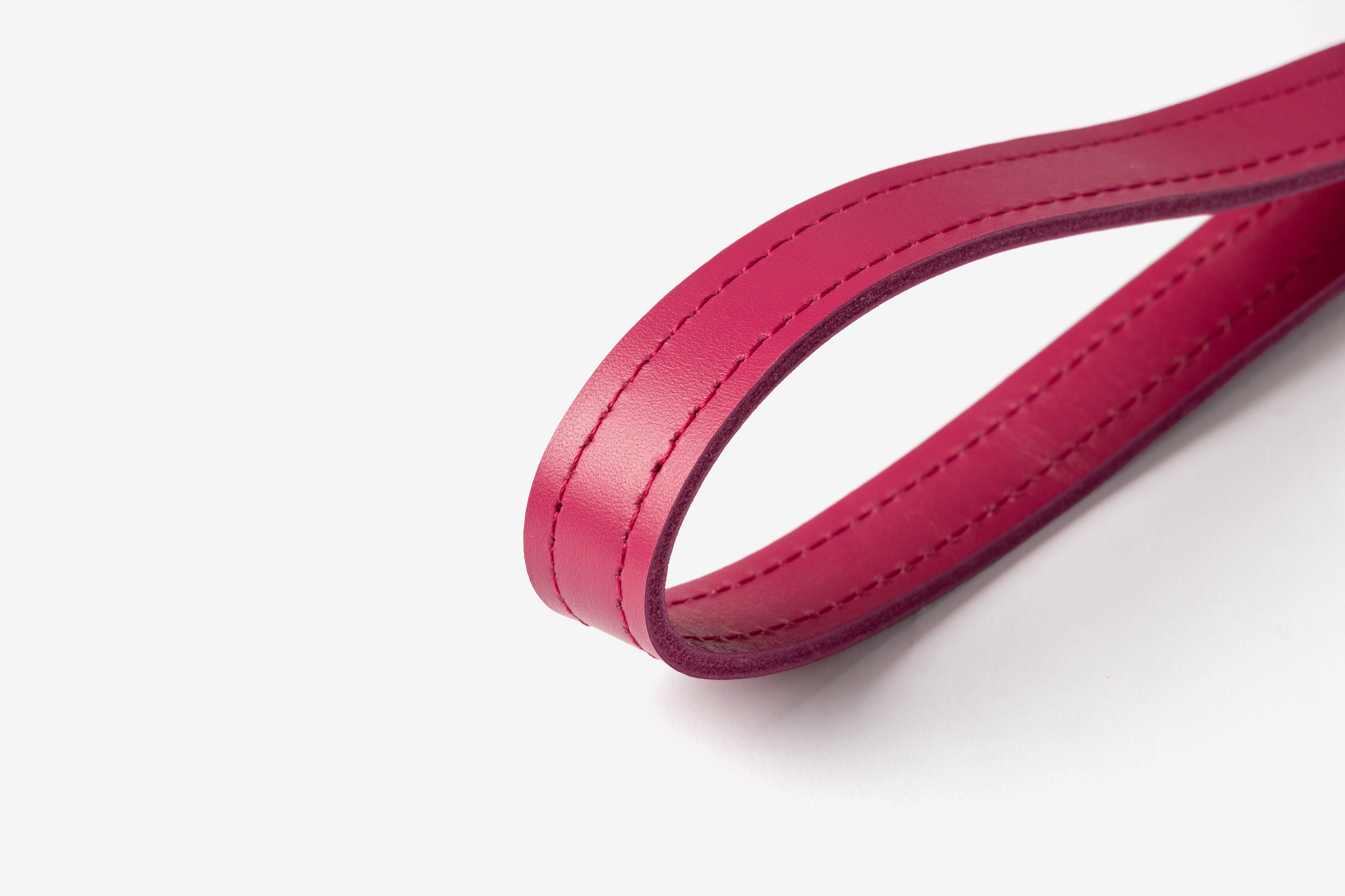 Universal fit leather strap for ergonomic canes